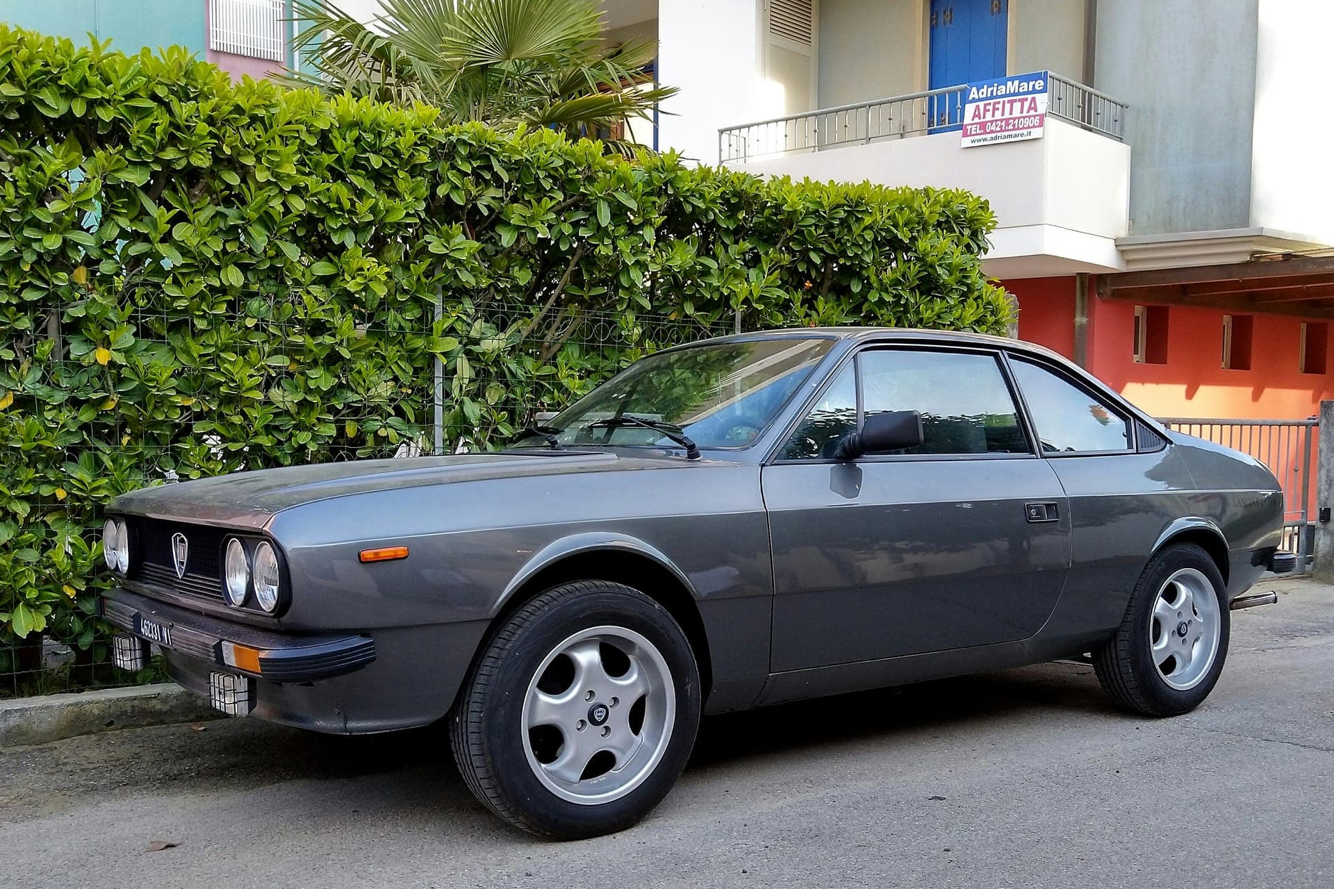 Lancia Ypsilon vehicle